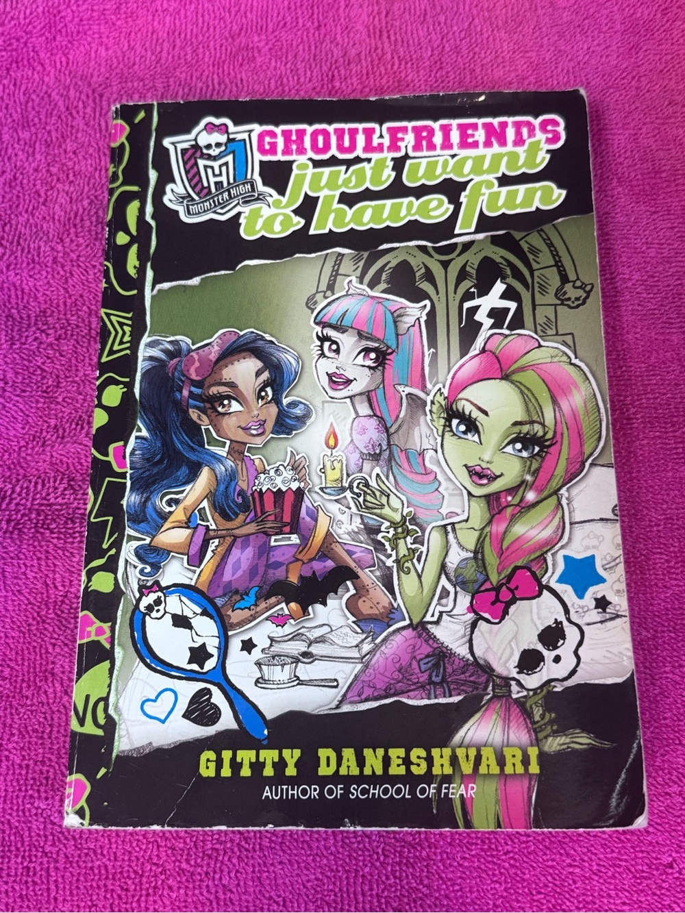 MONSTER HIGH / “Ghoulfriends Just Want to Have Fun” Chapter Book 👻🩷🤩